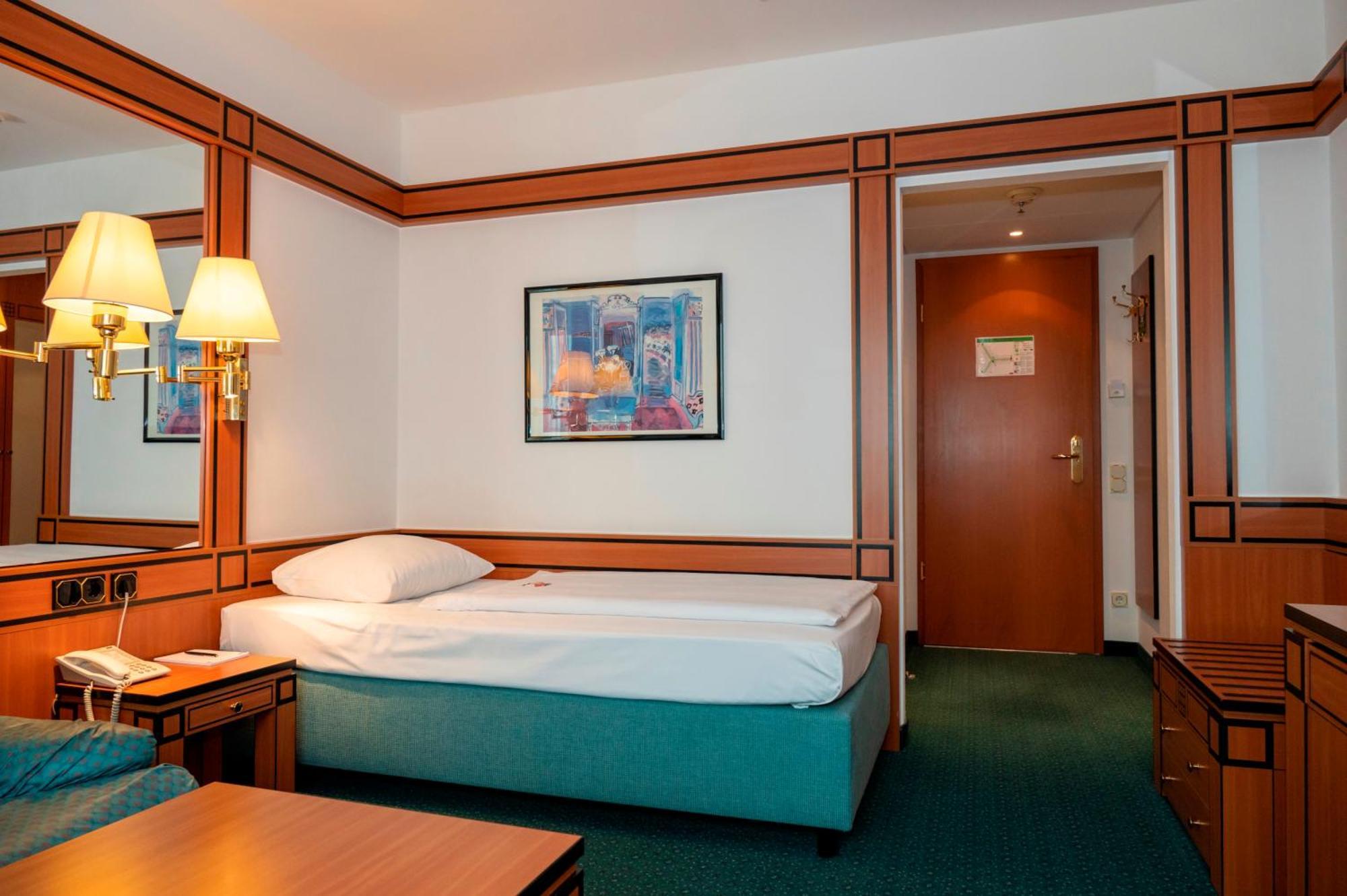 Hotel Amadeus Frankfurt Frankfurt am Main Dış mekan fotoğraf