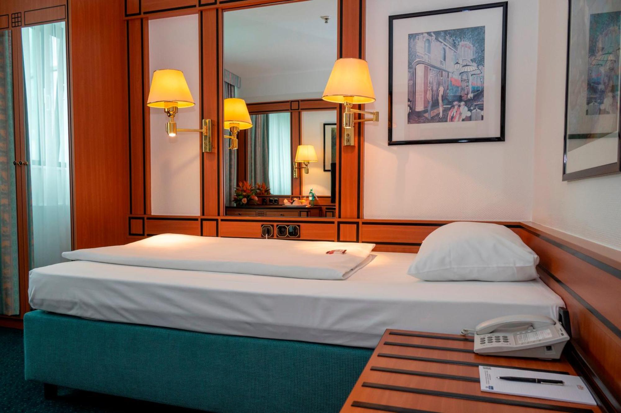 Hotel Amadeus Frankfurt Frankfurt am Main Dış mekan fotoğraf