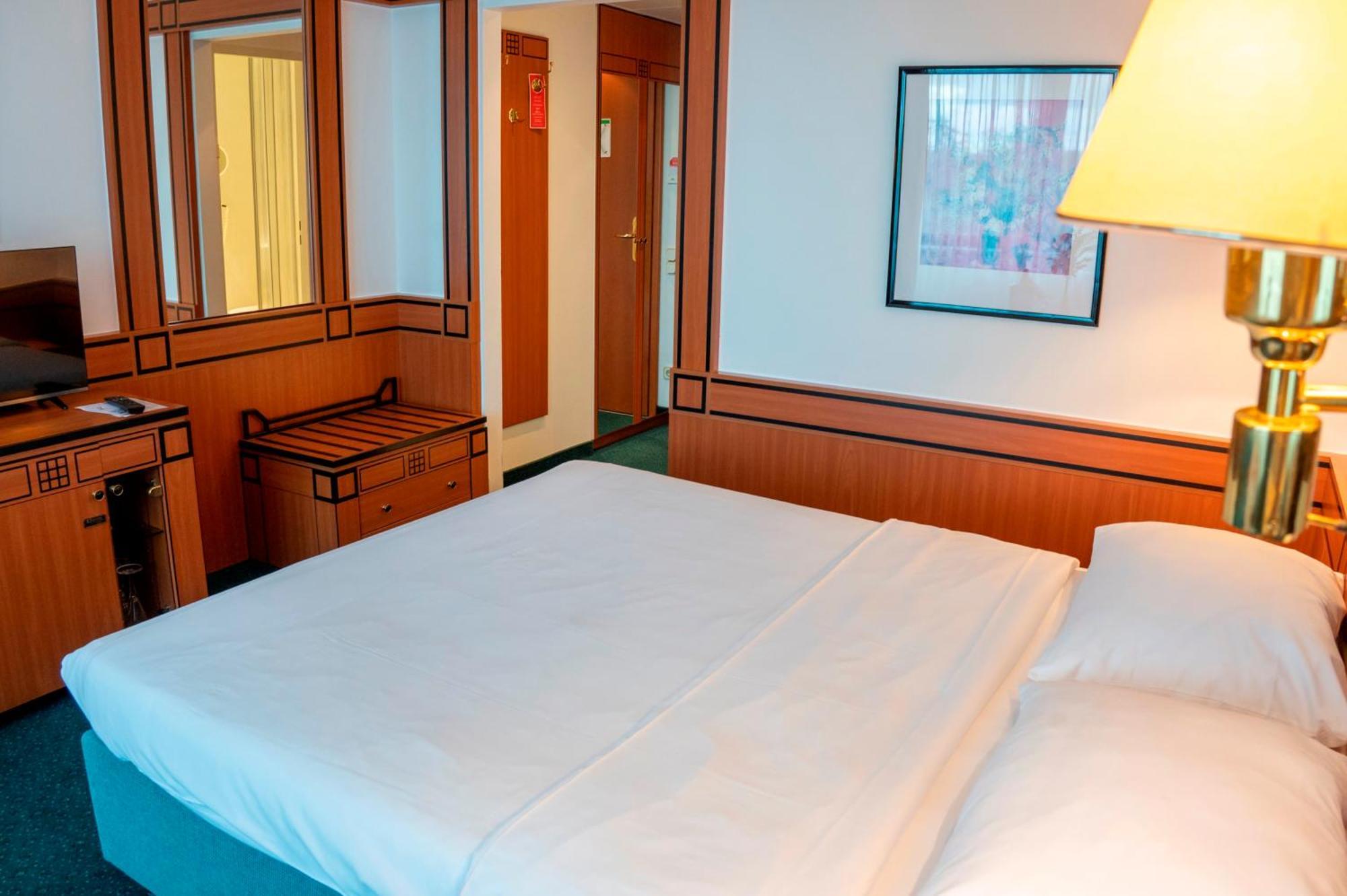 Hotel Amadeus Frankfurt Frankfurt am Main Dış mekan fotoğraf